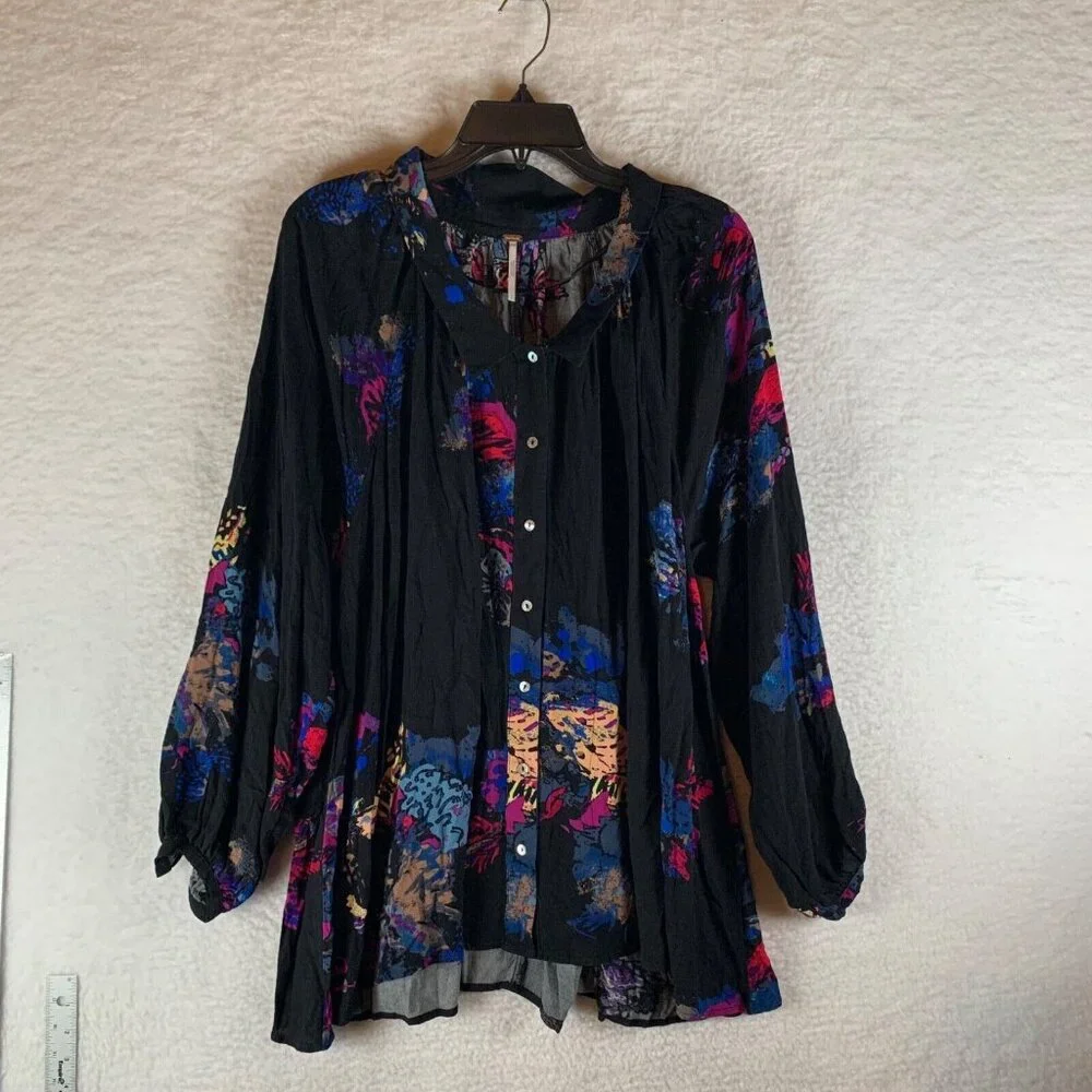 Free People Women's Meadow Lark Button Down‎ Black Floral Blouse Top Size S 9253